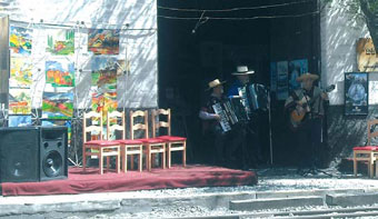 Escenario para la Inauguración de la Sala Cultural Fidel Sepúlveda Llanos