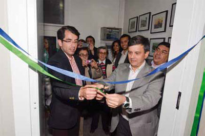Inauguración: el Alcalde y el gerente de Gestión Comunitaria de Alto Maipo.